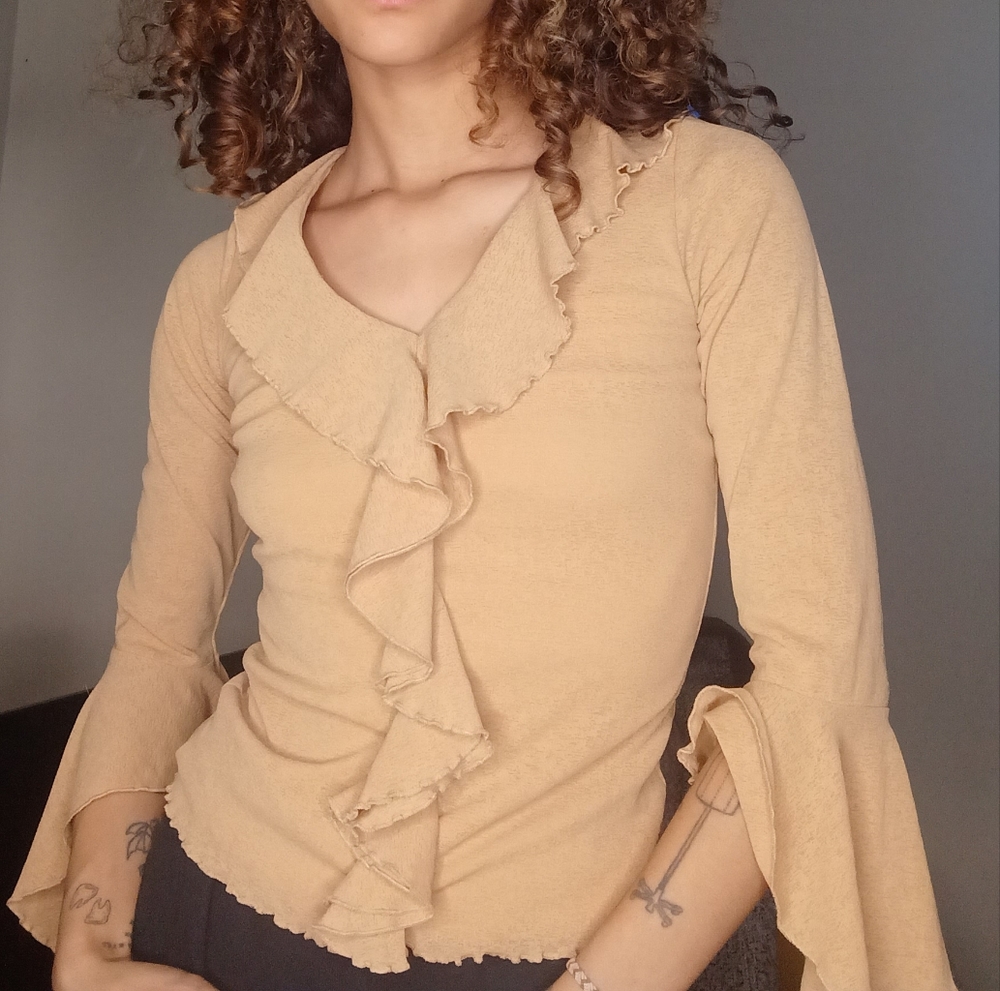 V-Neck Solid Ruffle Long Sleeve Top - image 3